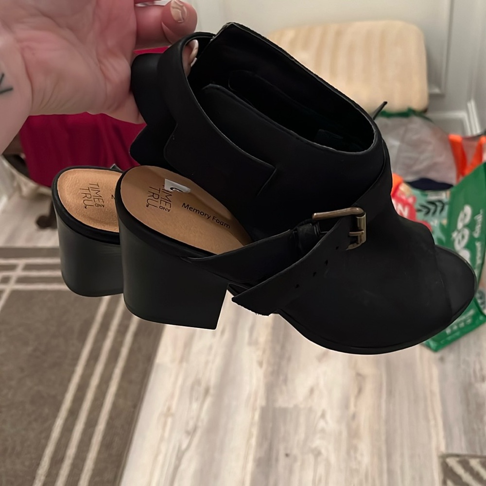 Time and Tru heels